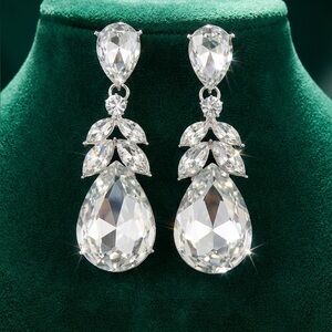 Elegant Teardrop Crystal Dangle Earrings - Silver